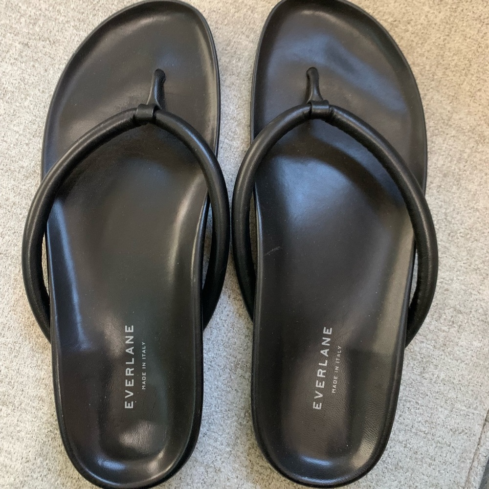 Everlane Black Leather Flip Flops New Never Worn